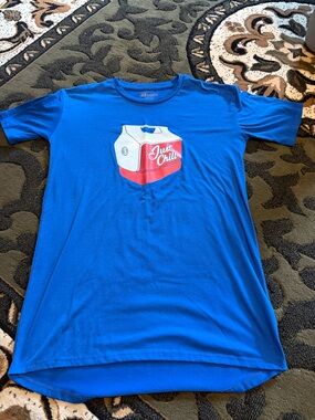 LuLaRoe Royal Blue T‑Shirt with Red and White Cooler Graphic